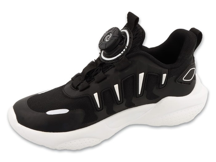 czarne-buty-sportowe-chlopiece-Befado-na-WF-i-codzienna-aktywnosc.jpg