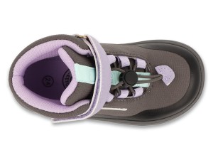 Jesienne-buty-dzieciece-barefoot-Befado--widok-z-gory-na-rzep-i-elastyczne-sznurowki.jpg