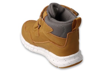 Karmelowe-wodoodporne-buty-jesienne-chlopiece-Befado--widok-z-tylu-na-podwyzszona-cholewke.jpg