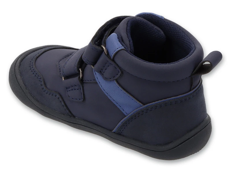 Chlopiece-buty-Barefoot-Befado-za-kostke--granatowy-model-ze-skorzana-wkladka-widok-od-tylu.jpg