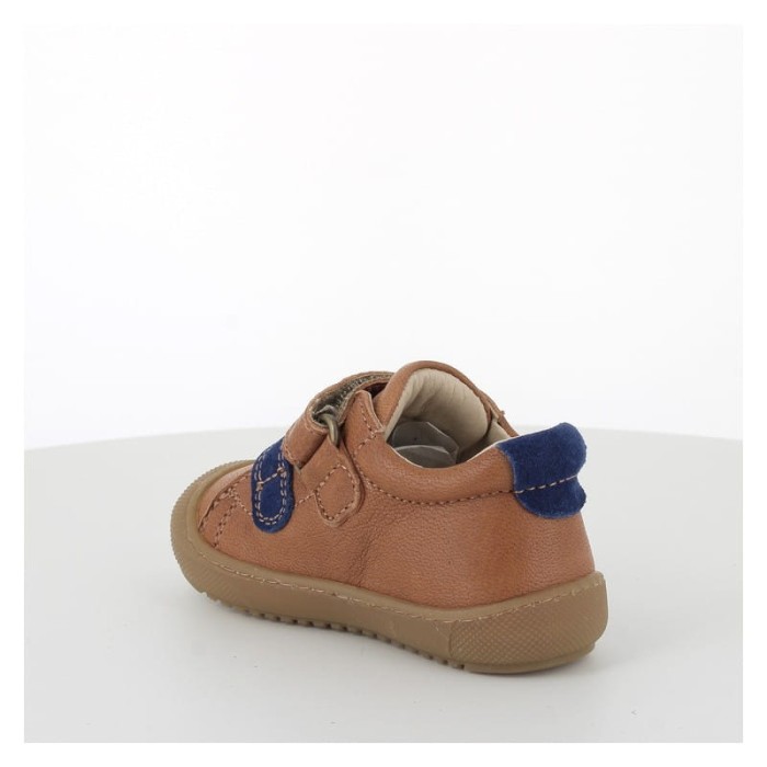 Pierwsze buty dziecięce Primigi 5901111